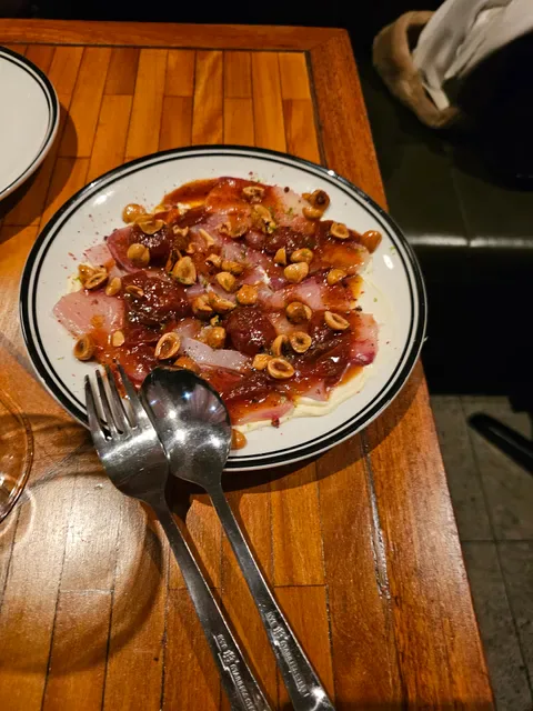 Trak Restaurant