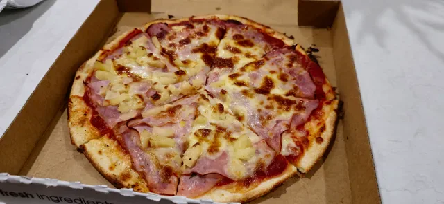 Tusmore Pizzeria and Cafe