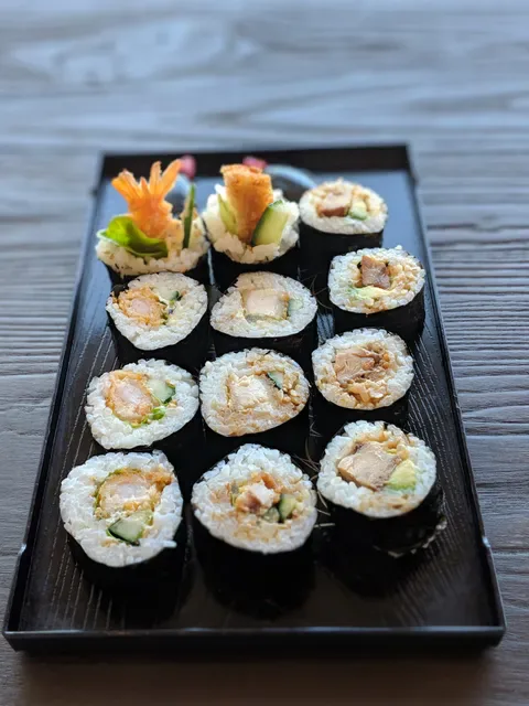 UNI SUSHI (Sushi & Street Food)