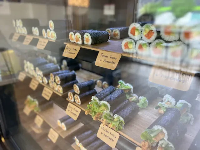 UNI SUSHI (Sushi & Street Food)