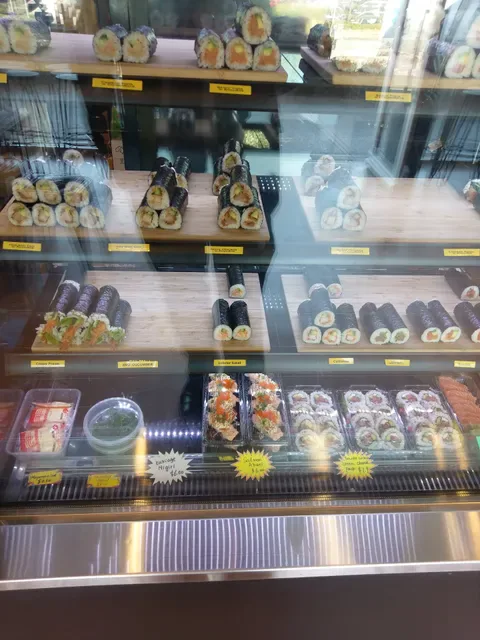 UNI SUSHI (Sushi & Street Food)