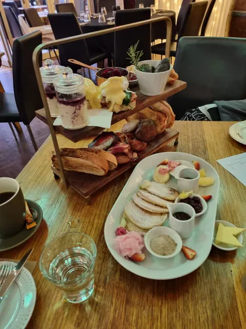 Utopia @ Waterfall Gully
