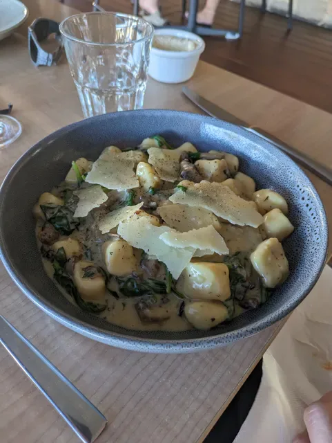 Vasarelli Cellar Door Restaurant