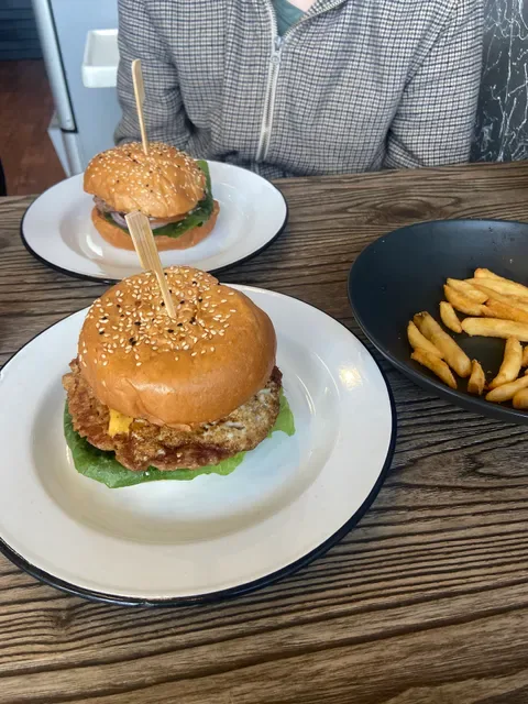 Winter’s Burgers