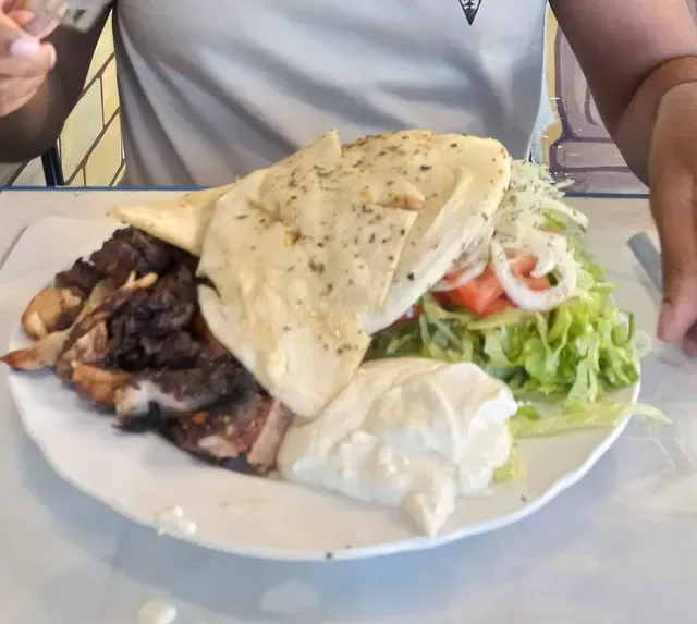 Yanni's Yiros Norwood