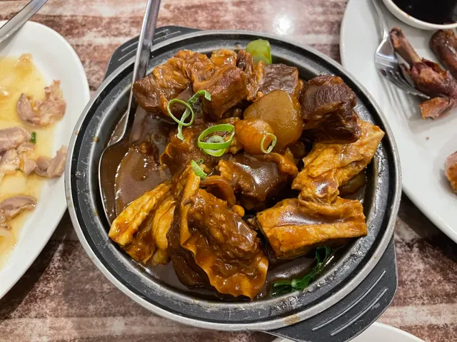 Ying Chow Chinese Restaurant