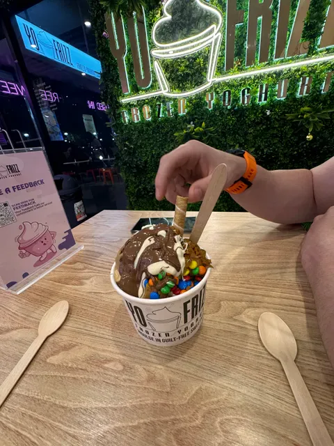 Twist & Top Mawson Lakes
