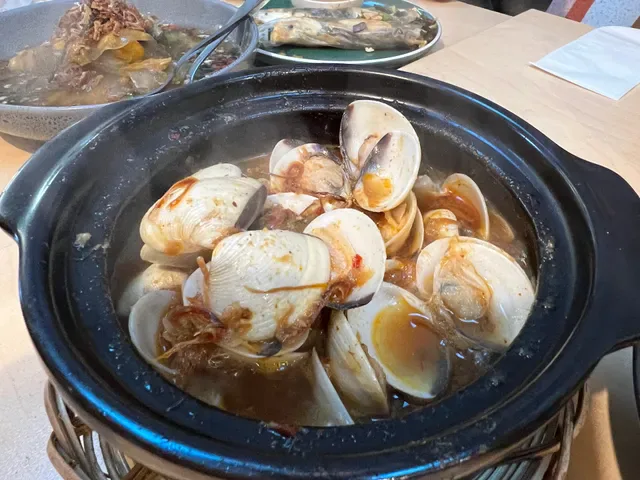 Yoyo vietnamese eatery
