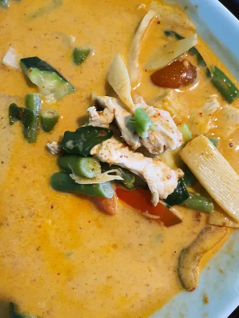 Yum Yai Express Thai Kitchen