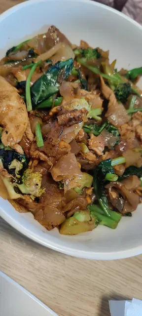 Yum Yai Express Thai Kitchen