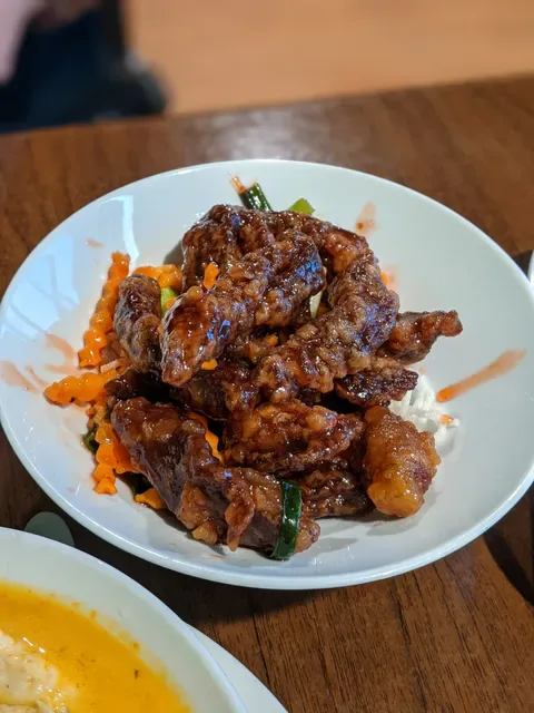 Yum Yai Express Thai Kitchen