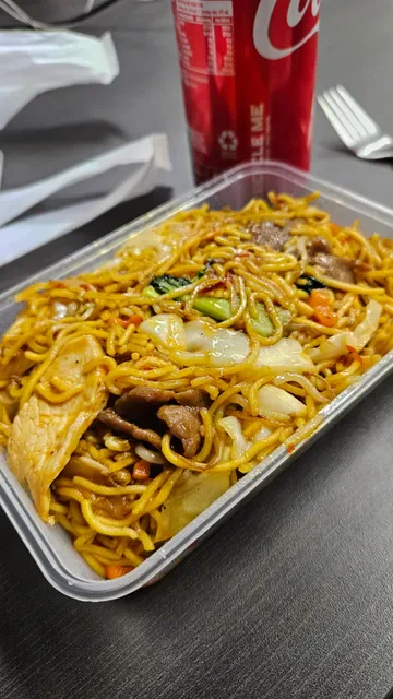 Yum Yai Express Thai Kitchen