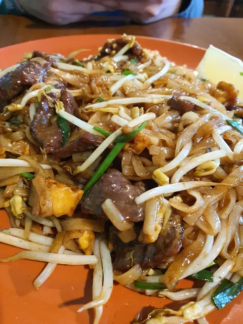 Yum Yai Express Thai Kitchen