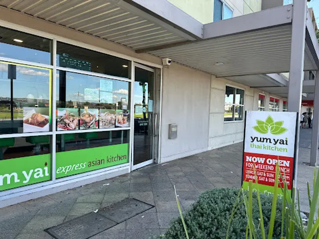 Yum Yai Express Thai Kitchen