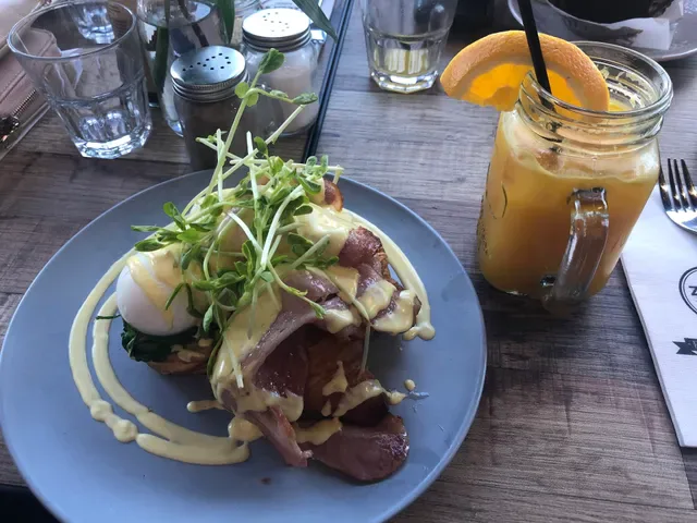 Pour'd Golden Grove (previously Zeea's Eatery)