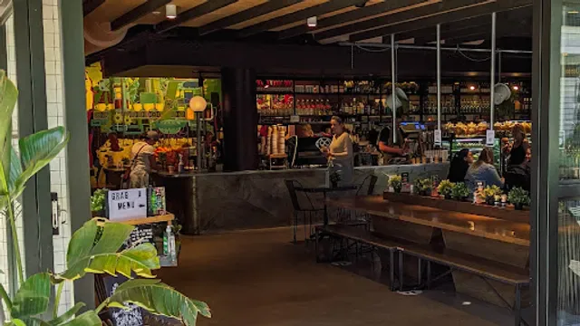 Zitto Tea Tree Plaza