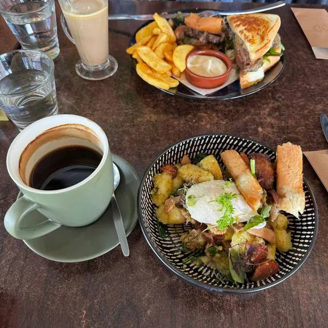 The Summit Cafe and Function Centre