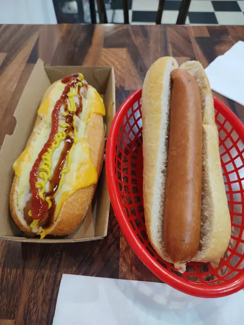 Wunderbar Dog Haus
