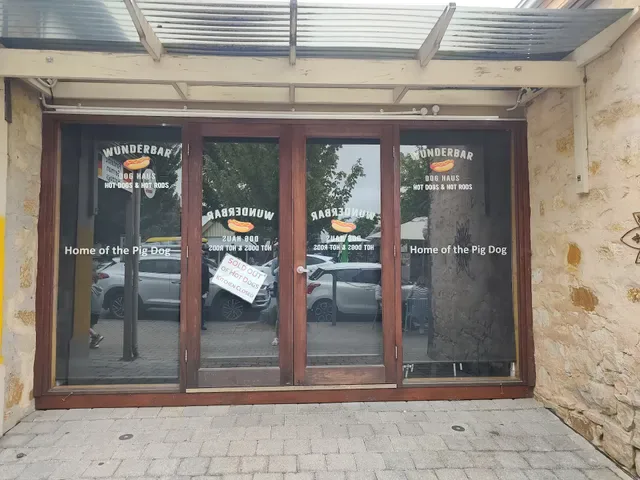 Wunderbar Dog Haus