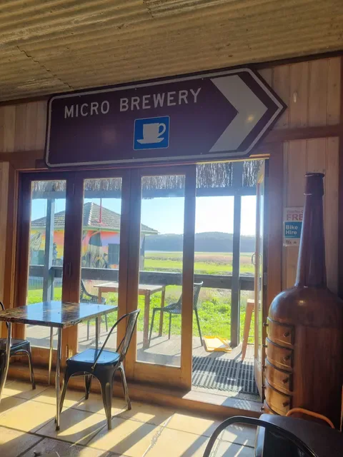 Smiling Samoyed Brewery