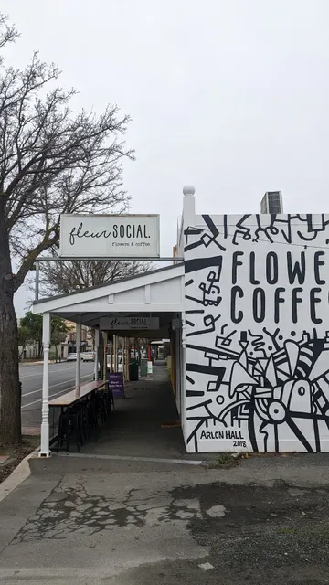 Fleur Social