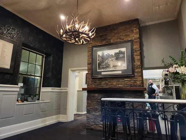 Sevenhill Hotel