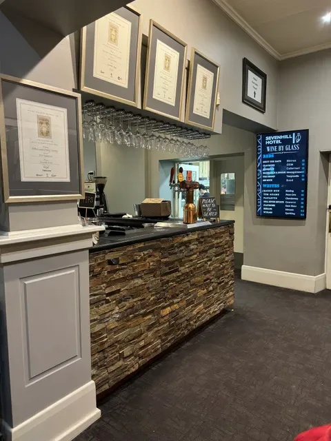 Sevenhill Hotel