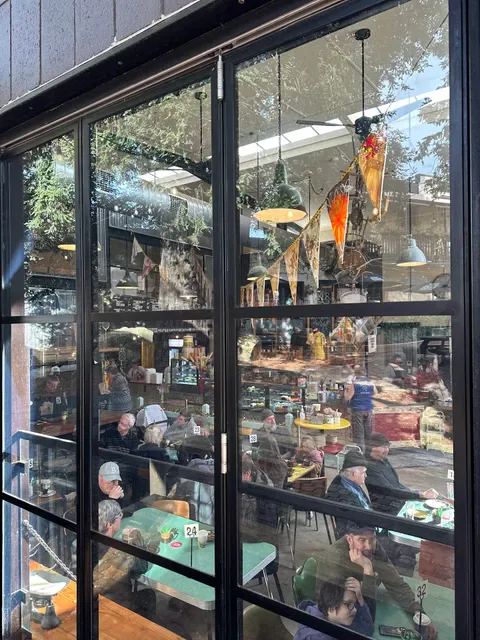Uraidla Republic Cafe, Bakery & Brewery