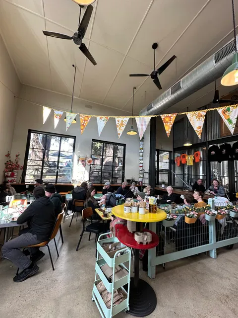 Uraidla Republic Cafe, Bakery & Brewery