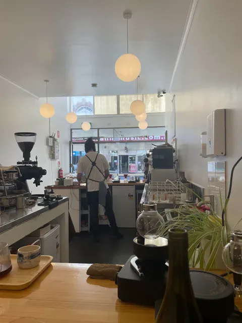 SOMEWHERE COFFEE BAR