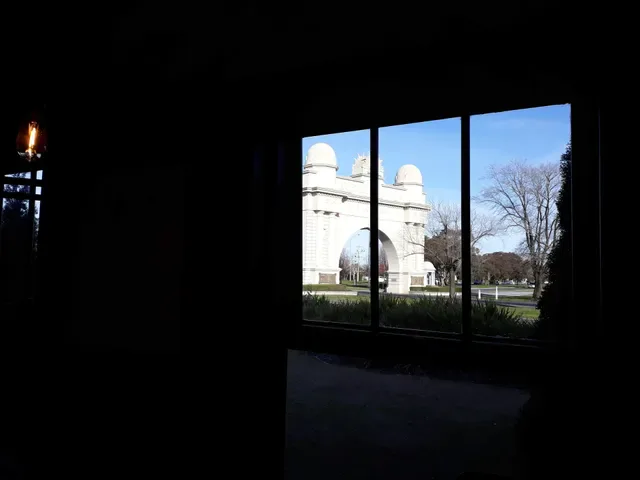 Arch View Cafe