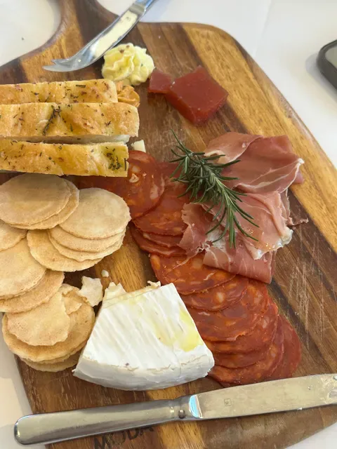 del Rios Winery and Restaurant