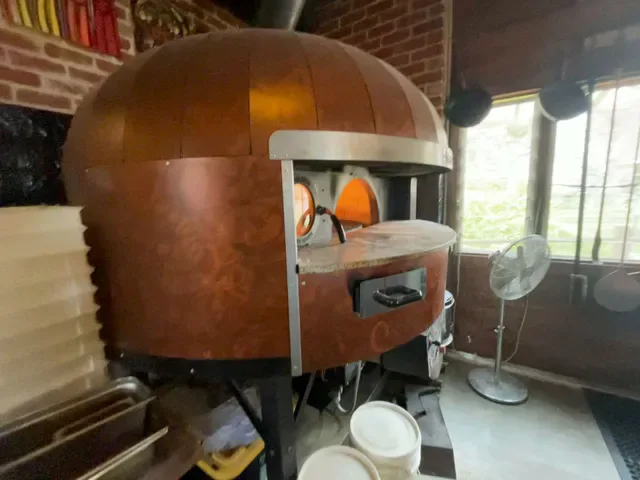 Bank Street Wood Fired Pizza & Garden