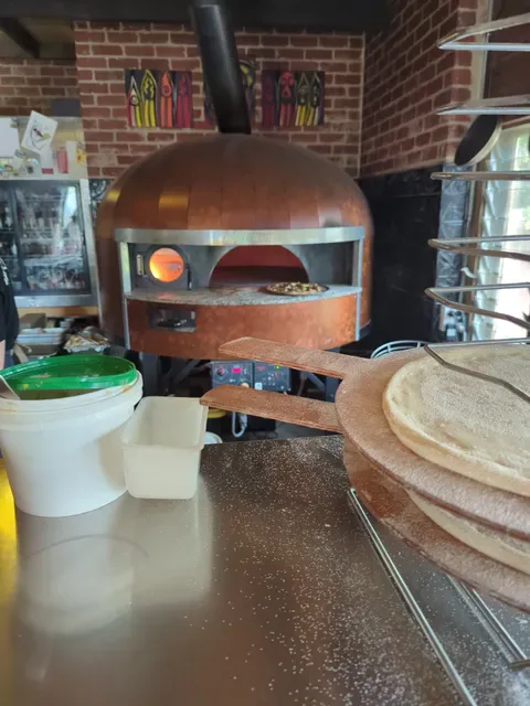 Bank Street Wood Fired Pizza & Garden