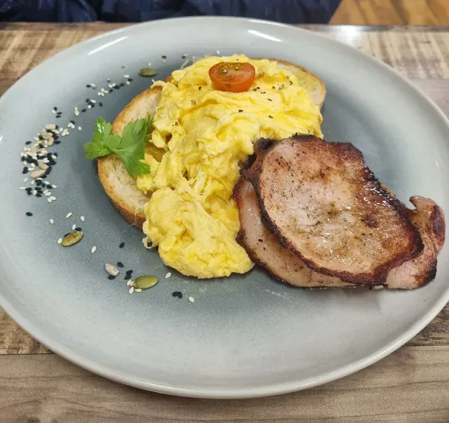 Zest Licensed Cafe