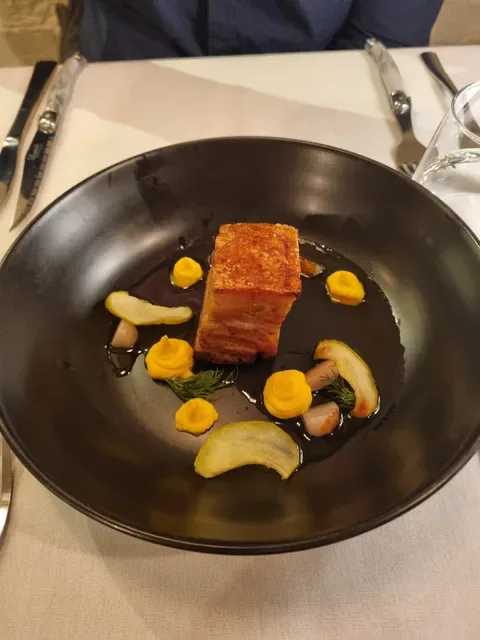 Dyers Steak Stable