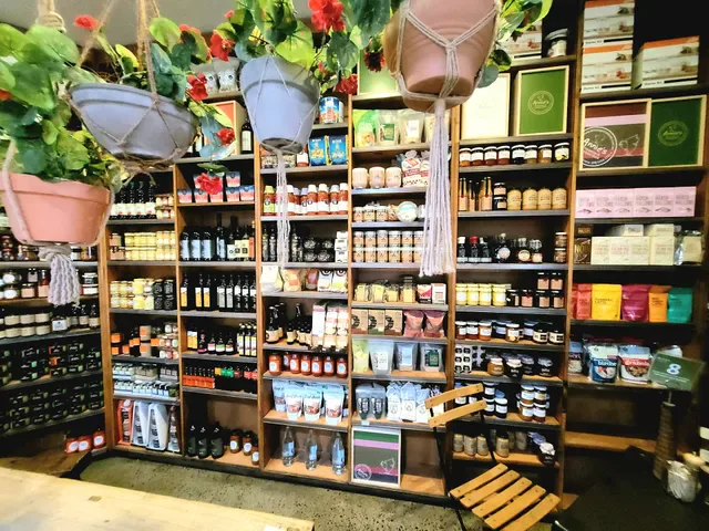 Annie's Provedore & Produce Store