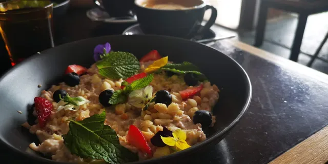 WoodHouse Cafe