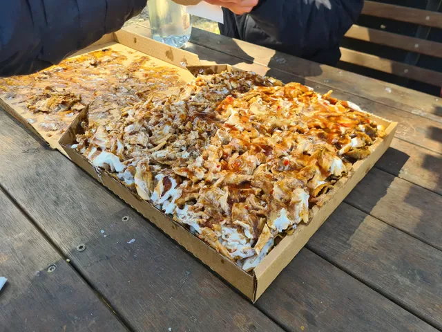 KEBAB BOYZ BENALLA + PIZZA + GOZLEME