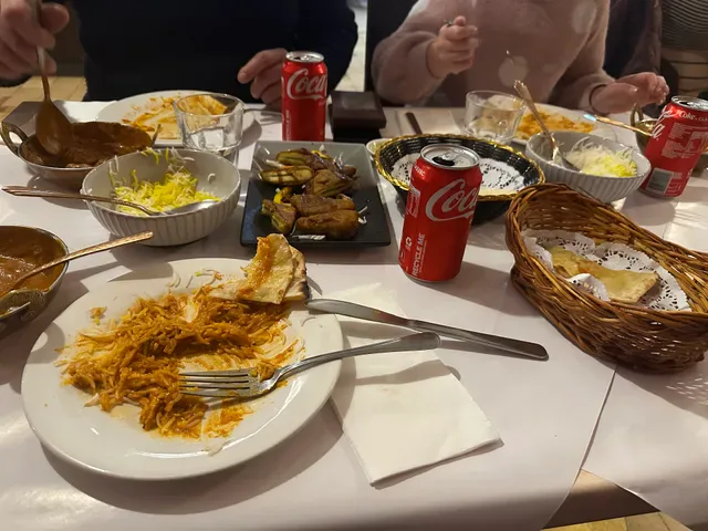 Tandoori Hut Indian Restaurant