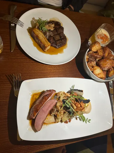 Alium Dining