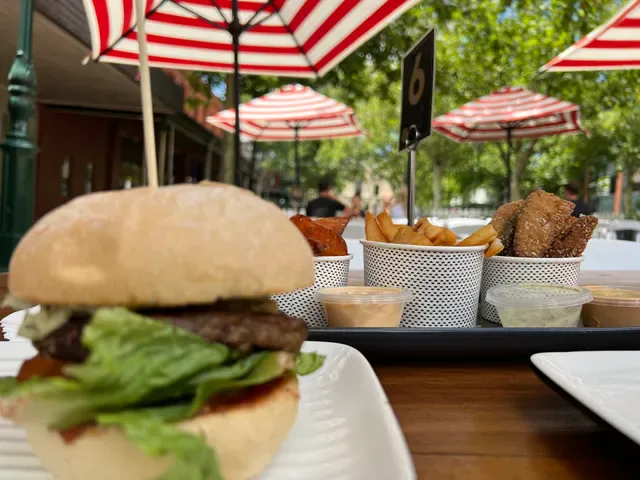 Grill'd Burgers - Bendigo