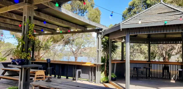 Bonnie Doon Hotel / Motel