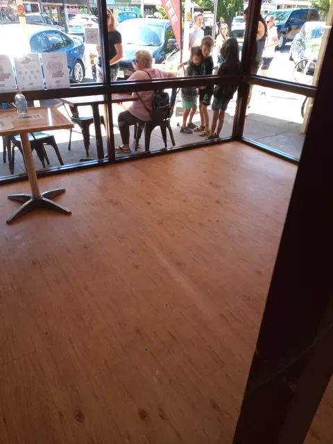 Beechworth Bakery Bright