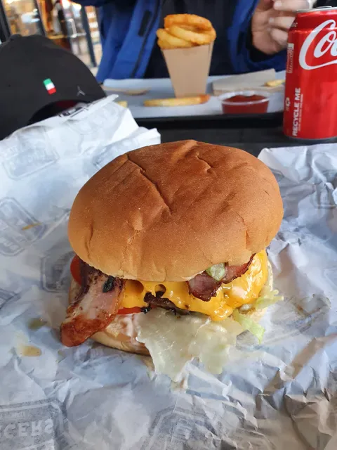 Burgerville Bright