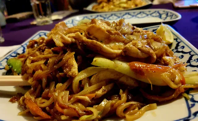 Suganya's Thai Restaurant