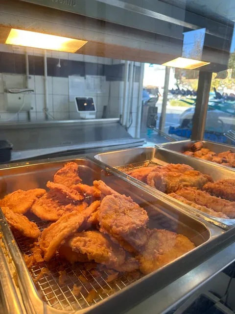 Blue Sea Fish Shop