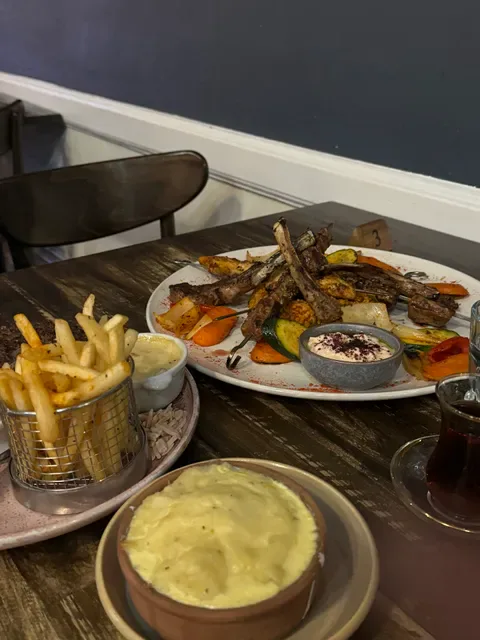 BabilOddfellows Restaurant