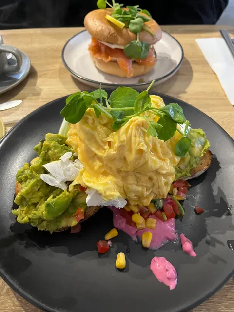 M & O Cafe
