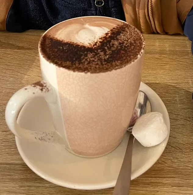 M & O Cafe